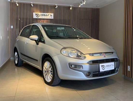 FIAT PUNTO 1.6 ESSENCE 16V FLEX 4P AUTOMATIZADO FIAT PUNTO 1.6 ESSENCE 16V FLEX 4P AUTOMATIZADO